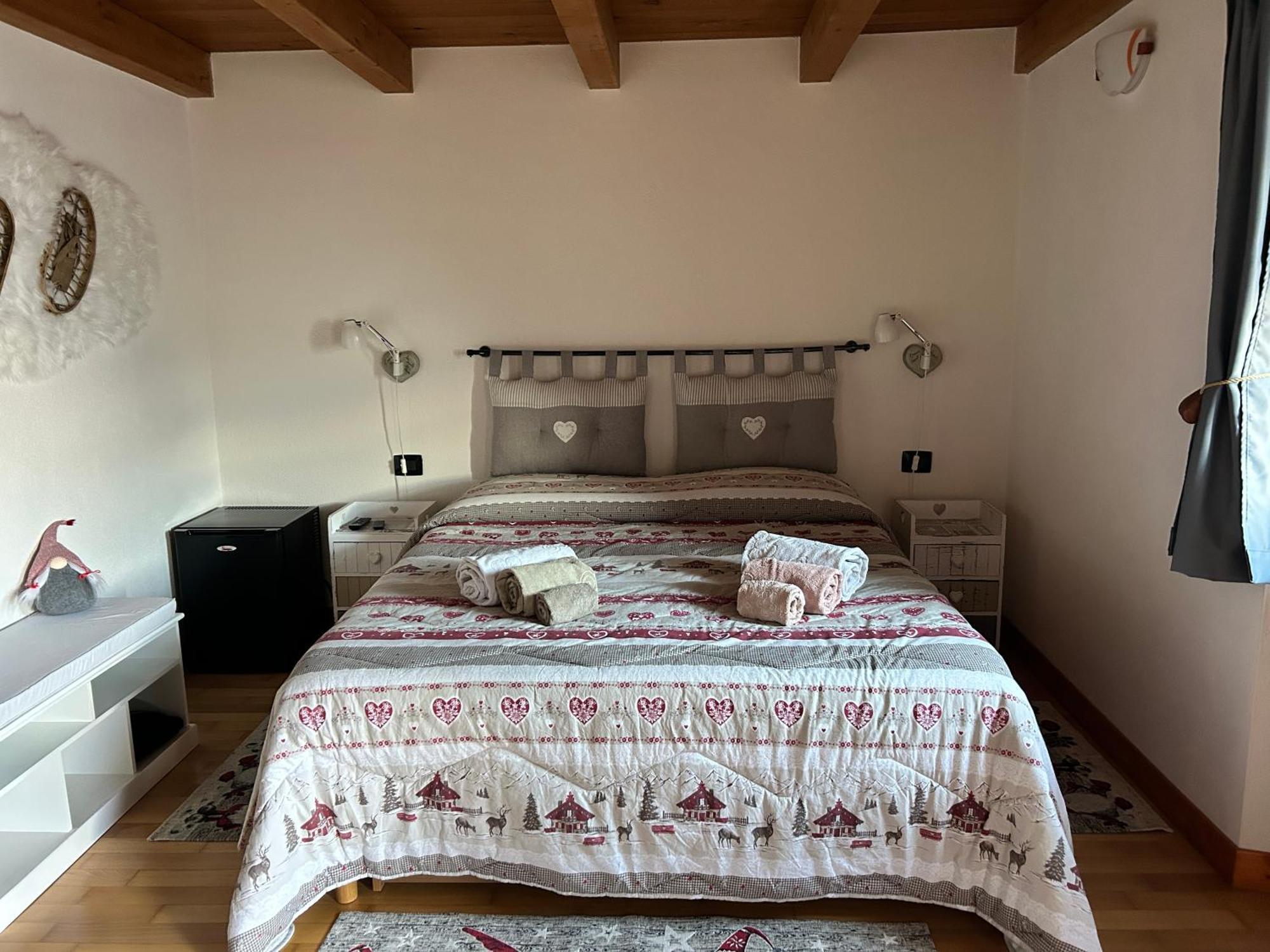 Lo Sougnet Hotel Hone Buitenkant foto